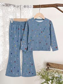 SHEIN Casuvi Kids Tween女孩春/秋長袖上衣與喇叭褲2件套，淺牛仔藍全身上飾彩色水鑽，牛仔效果柔軟面料，搭配鬆緊腰喇叭褲，甜美酷感精緻少女風套裝，適合日常穿著、學校活動與假期 - 彩色 - 查看 3