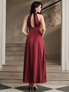 Anewsta Affair Retro Elegant Queen Halter Neck Cold Shoulder Long Dress, Matte Satin Sequin Embroidered Sleeveless Floral Waist-Cinching Wedding - Red Violet - View 2
