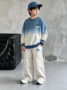 Casuvi Kids 男童秋冬兩件式運動衫套裝，藍白漸層圓領上衣搭配藍白工裝寬腿長褲，圖案校園風 - 彩色 - 查看 1