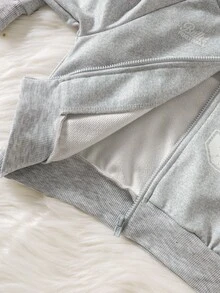 SHEIN ChillGRL 返校季女童2件套，創意條紋印花拉鍊短版連帽外套搭配側條紋寬腿長褲，常規厚度針織休閒百搭運動外套套裝，休閒運動風，適合春秋日常上學與戶外運動穿著 - 灰色 - 查看 8