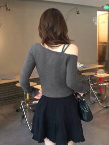 DAZY Women's Asymmetric Shoulder Drawstring Long Sleeve T-Shirt - Grey - View 2