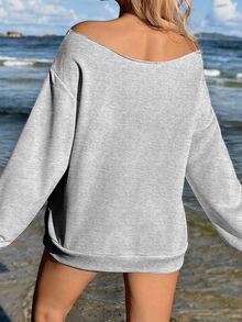 SHEIN EZwear 淺灰色女款露肩寬鬆休閒長袖衛衣，綠色調酒杯印花圖案，適合秋季 - 淺灰色 - 查看 2