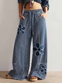 Bohemela Celana Panjang Lebar Motif Garis-Garis dan Aplikasi Bunga Ukuran Plus - MultiWarna - View 1