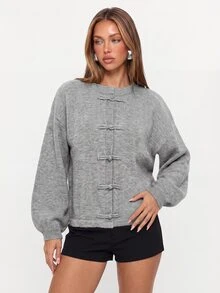 Avantive Sweater Lengan Panjang Wanita Model Streetwear Bergaya Vintage Lembut dengan Kancing Katak - Grey - View 3