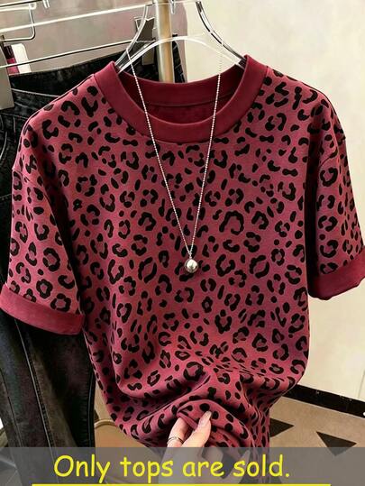 Lalippa Plus Size T-Shirt, Leopard Print Pattern T-Shirt, Summer Plus Size Women's Top, Sister Outfit, Fashion Plus Size Top Shirt, Aesthetic Plus Size T-Shirt, Gift For Sister, Gift For Mom, Casual Minimalist Style Top