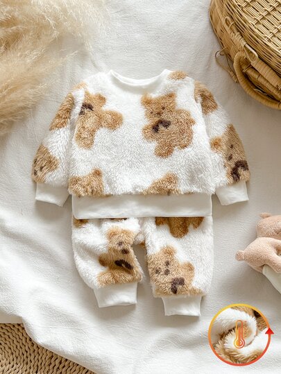SHEIN Vintaside Kids 2 Parça Yenidoğan Kışlık Krem ve Kahve Rengi Sevimli Teddy Ayı Desenli Yuvarlak Yaka Uzun Kollu Polar Üst ve Uyumlu Manşetli Uzun Pantolon Takımı, Bol Günlük Kesim, Günlük Kullanım, Dışarıda Yürüyüş, 1. Yaş Günü Fotoğrafları, Aile Buluşmaları ve Kısa Seyahatler İçin Uygun