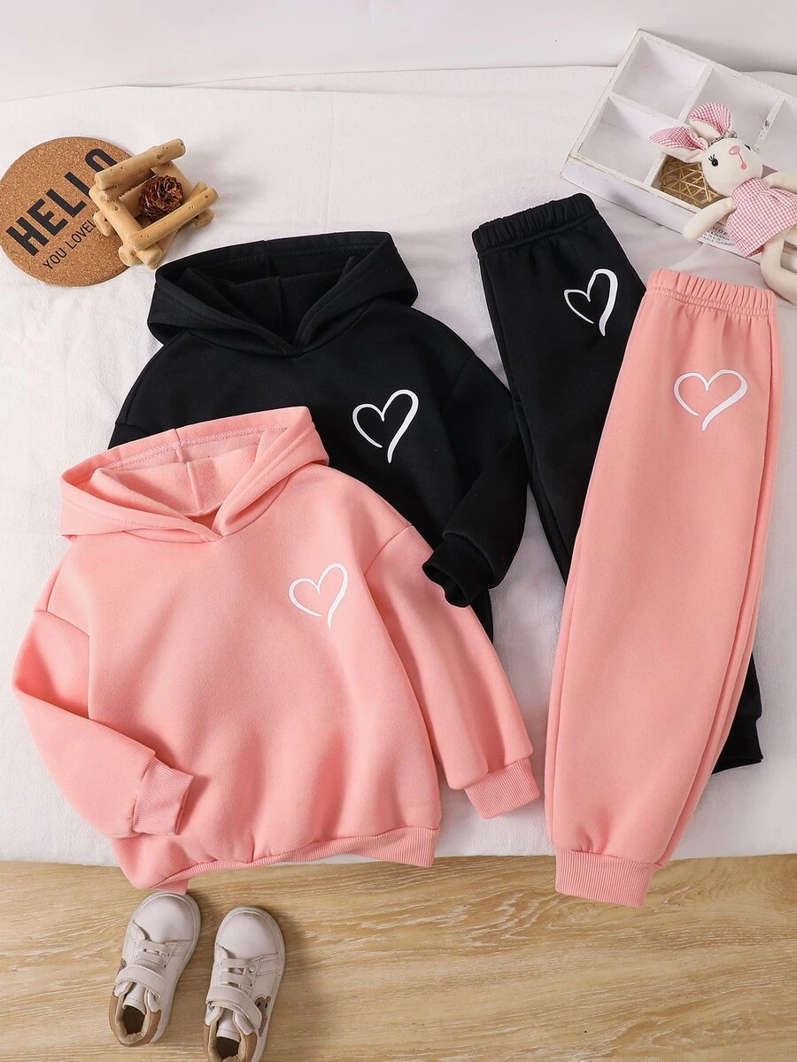 SHEIN 女童小女孩純色愛心圖案連帽秋季運動衫與內搭褲套裝,件 - 彩色 - 查看 1