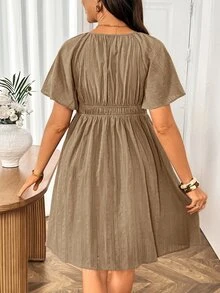 SHEIN 孕婦純色深V領百褶休閒日常夏季洋裝 - 卡其色 - 查看 7