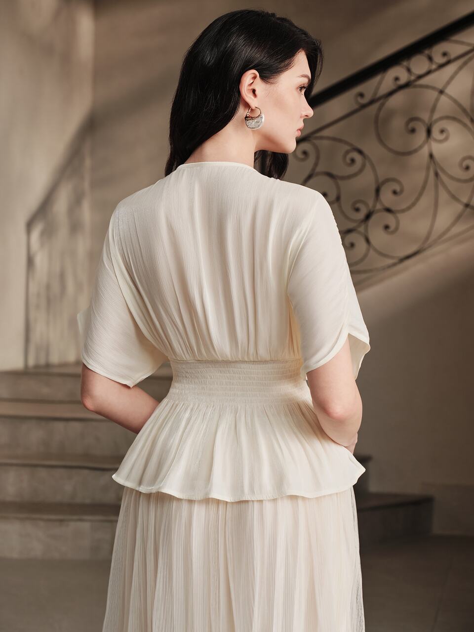 Spring/Summer New Elegant Fashion Vacation Outing Date 3D Floral Decor Cinched Waist Pleated Women's Top