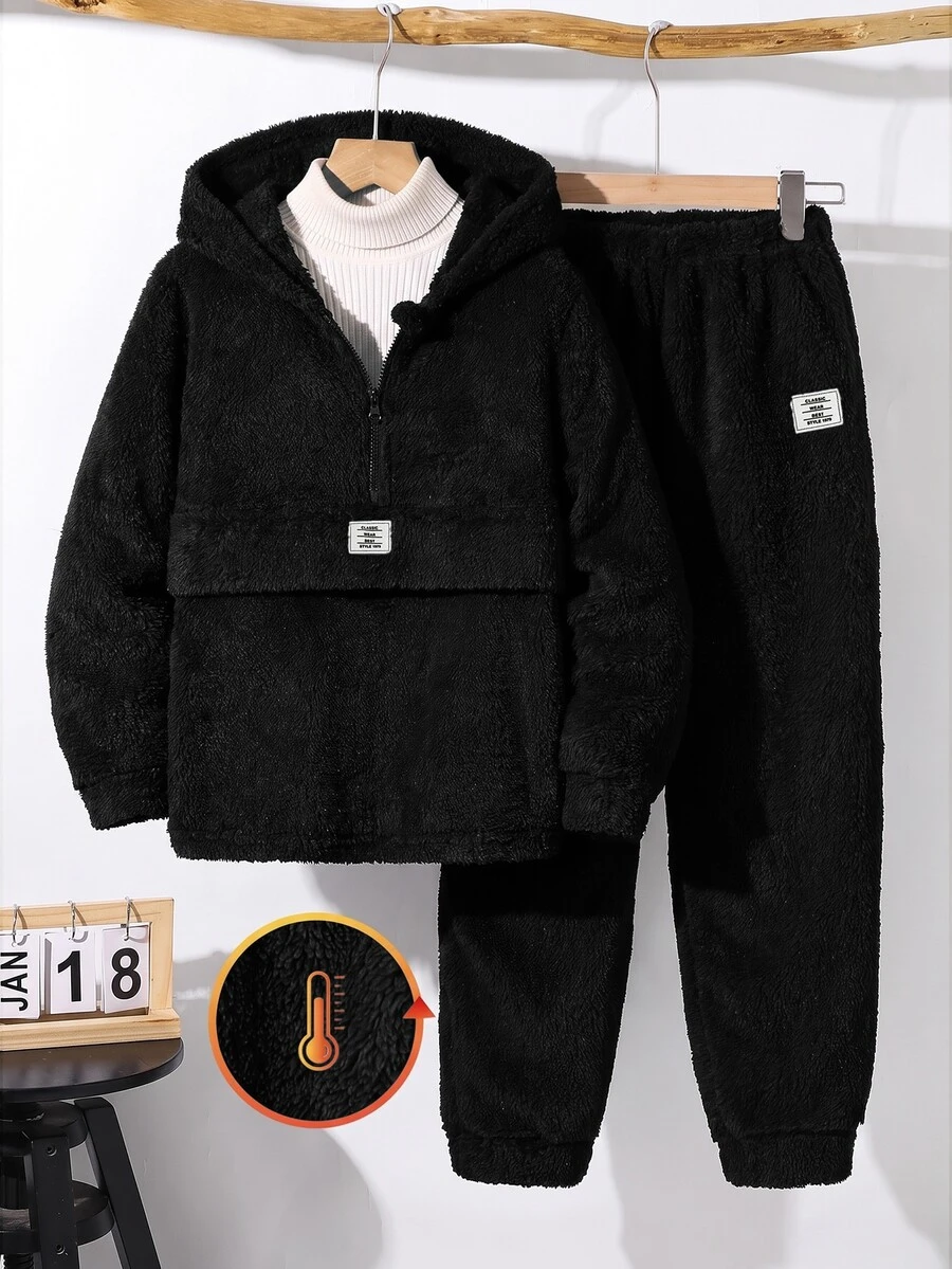 SHEIN Little Byeori 2件組男童冬季休閒返校穿搭套裝,包含刷毛半拉鍊連帽衛衣與寬鬆休閒慢跑長褲,秋季加厚保暖校園套裝 - 黑色 - 查看 1