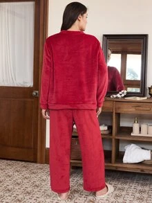 Doze Lane Casual Solid Color Plush Heart & Letter Embroidered Long Sleeve Pants Plus Size Pajama Set - Red - View 2