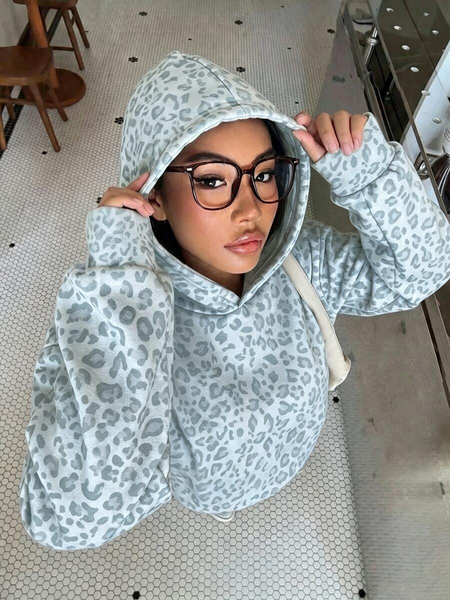 復古學院風美式豹紋,青少年女孩休閒極簡寬鬆舒適無刷毛連帽衛衣,適合秋冬日常穿著 - 白色 - 查看 1