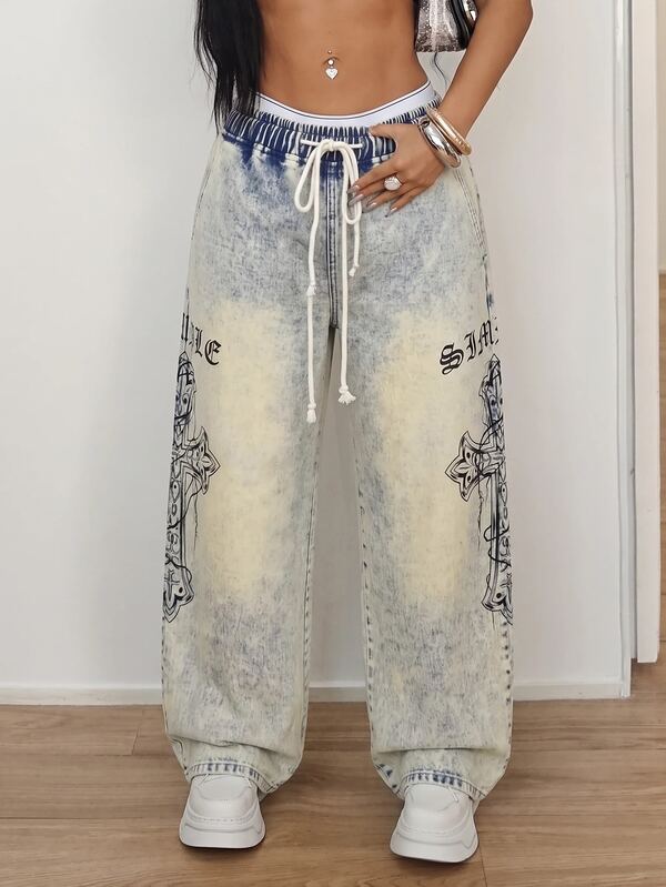 StreetHx Celana Jeans Denim Wanita Ukuran Besar Motif Huruf & Salib dengan Tali Serut di Pinggang dan Potongan Lebar