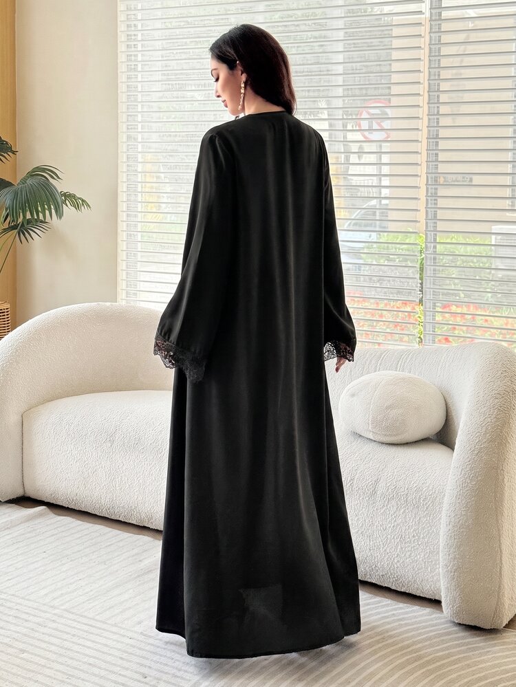 Al Najma 浪漫優雅純色喇叭袖網紗蕾絲裝飾女款長袍 - 黑色 - 查看 2