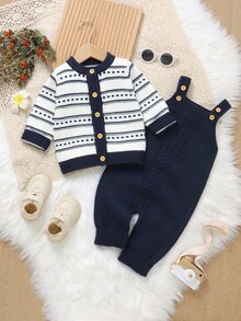 SHEIN Vintaside Kids 男嬰時尚毛衣套裝！圓領長袖條紋開襟衫，搭配精緻外套與內搭細肩帶連身褲，為寶寶打造全新休閒吊帶褲風格。柔軟親膚，讓寶寶享受溫暖童年，兩件式設計，穿著更方便 - 藏蓝色 - 查看 7