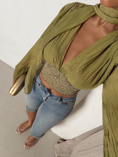 SHEIN Glamour Damski krótki top z długim rękawem, z rozszerzanymi falbanami na ramionach – elegancka i seksowna dopasowana koszula w stylu Y2K