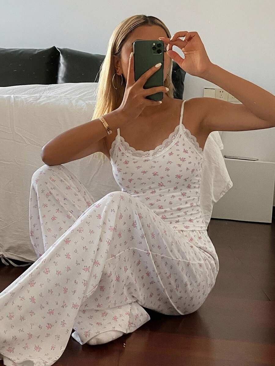 DAZY 甜美碎花寬鬆短袖T恤與寬鬆直筒長款睡褲2件套,夏季女款睡衣套裝 - 米色 - 查看 1