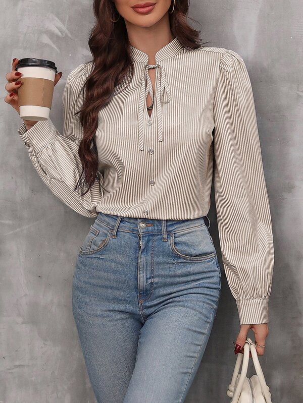 SHEIN LUNE CURVE Kemeja Bergaris Lengan Kelopak Bunga Musim Gugur untuk Wanita Ukuran Besar