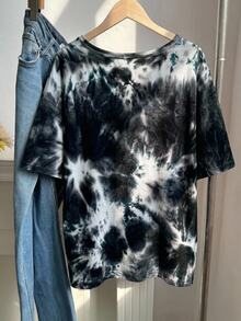 Muchica Plus Size Loose Fit Short Sleeve V-Neck T-Shirt - Multicolor - View 2