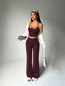 Dewbera Dewbera 女款純色細肩帶背心上衣與長褲休閒日常運動套裝 - 中紫紅色 - 查看 4