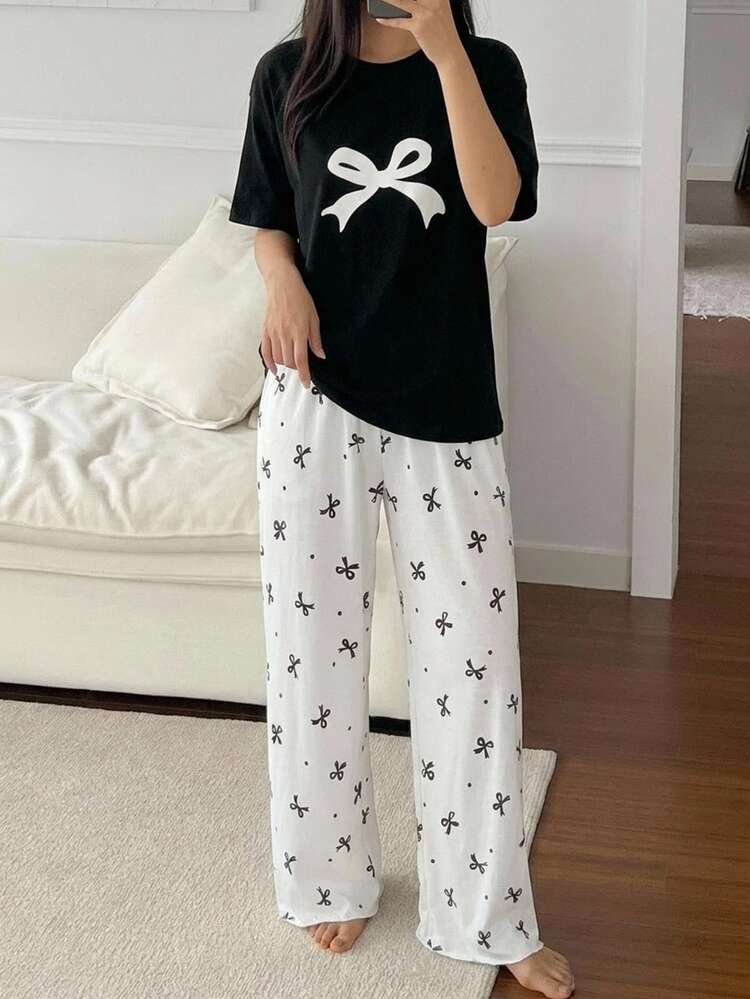 DAZY 女款簡約圓領短袖上衣與蝴蝶結圖案印花長褲睡衣套裝 - 黑色 - 查看 4
