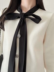FRIFUL Mantel Wanita Lengan Panjang Elegan dengan Desain Simpul untuk Musim Gugur/Dingin - Krem - View 3
