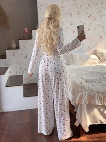 CottageSlumber Casual Comfortable All-Over Print Bow & Heart Long Sleeve Long Pants Women's Pajama Set - Red and White - View 3