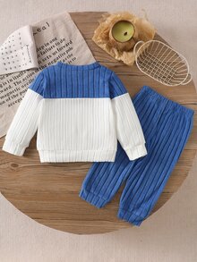 SHEIN Playful Pals 柔軟刷毛布料熊刺繡圖案對比色男嬰休閒套裝 - 藍色 - 查看 2