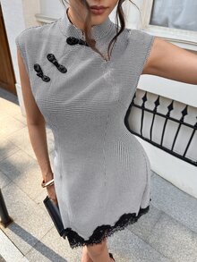 EastFlair Gaun Kotak-kotak Gaya Neo-China dengan Rok Pendek Berhiaskan Renda, Cocok untuk Musim Gugur, Elegan, Pakaian Terinspirasi Asia untuk Pesta Teh - Hitam dan Putih - View 4