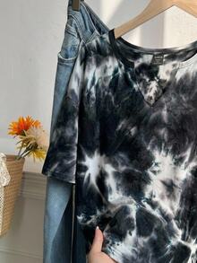 Muchica Plus Size Loose Fit Short Sleeve V-Neck T-Shirt - Multicolor - View 3