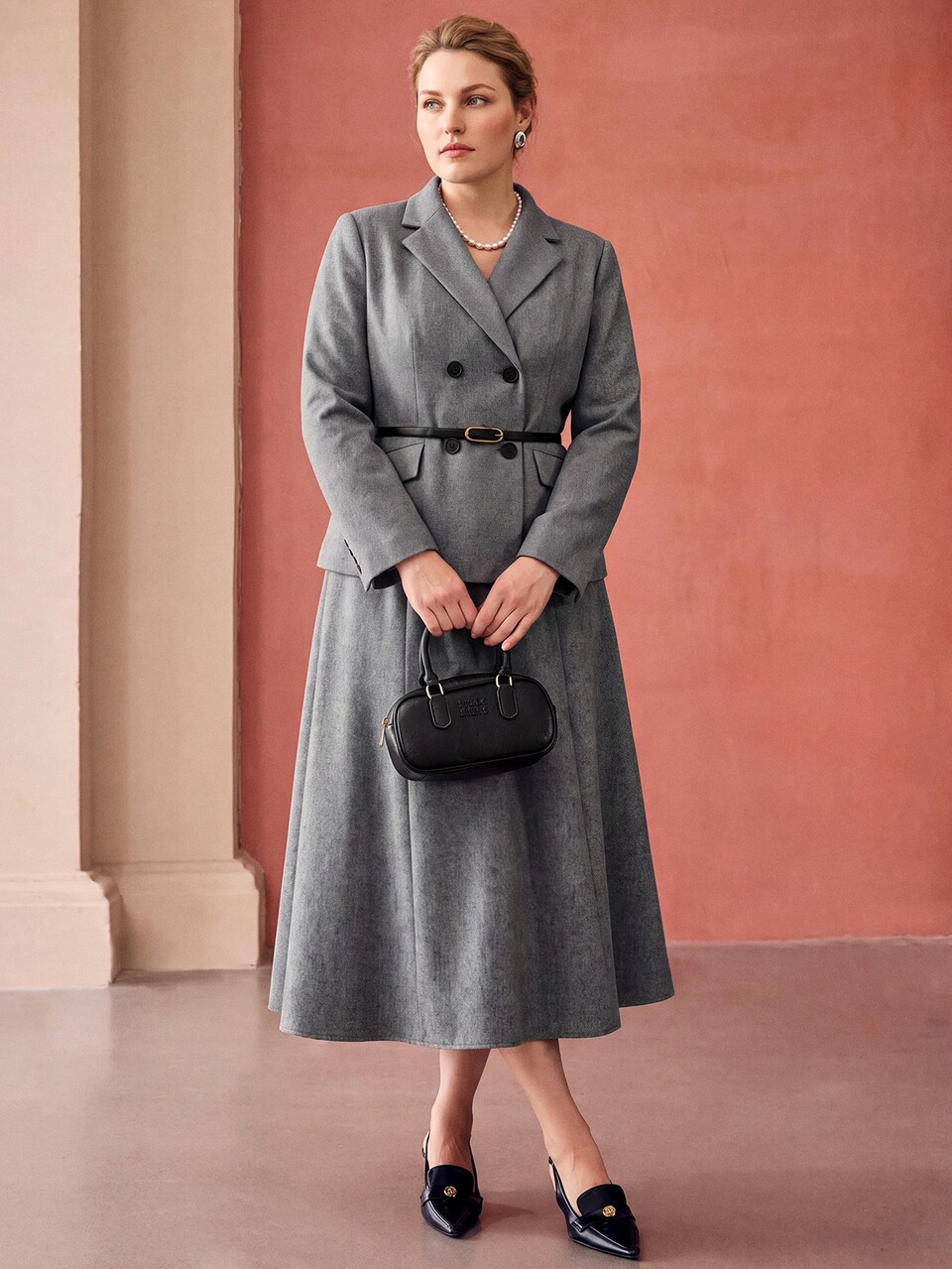 MOTF PLUS SIZE WOMEN'S WOOL WAIST-CINCHING BLAZER FOR AUTUMN/WINTER COMMUTE