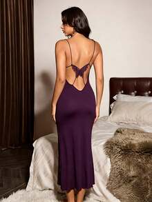 Slumberist Gaun Cami Slim Fit + Jubah Transparan Bertali, Set Piyama 3 Potong Desain Punggung Kupu-kupu Berkualitas Premium - Purple - View 4