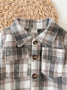 SHEIN Vintaside Kids 2件組男嬰外套式襯衫與工裝長褲套裝，復古咖啡白格紋印花，口袋鈕扣設計，長袖領口，加厚戶外秋冬聖誕假期學院風 - 黑色 - 查看 6