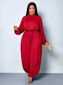 SOLERSUN Jumpsuit Ukuran Besar Model Halter Neck Lengan Panjang Berkerut dengan Celana Panjang Lebar Berlipit di Pinggang, Nuansa Santai Liburan Pantai Warna Burgundy untuk Musim Gugur - Burgundy - View 4