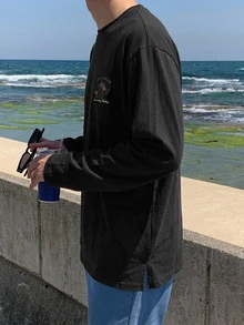 DAZY 春秋海灘衝浪圖案印花黑色針織面料韓系男士T恤 - 黑色 - 查看 5