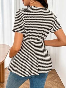 SHEIN 孕婦條紋休閒百搭短袖T恤，適合日常穿著 - 黑與白 - 查看 8