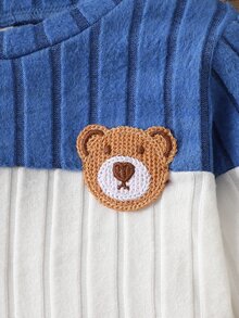 SHEIN Playful Pals 柔軟刷毛布料熊刺繡圖案對比色男嬰休閒套裝 - 藍色 - 查看 9