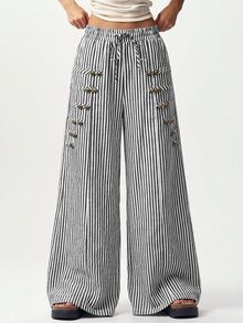 Bohemela Celana Panjang Wanita Motif Garis dengan Dekorasi Kancing - Hitam dan Putih - View 9