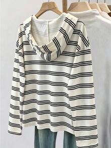 INAWLY Sweatshirt Wanita Lengan Panjang Bergaris dengan Bahu Longgar dan Resleting serta Tali Serut - Hitam dan Putih - View 3
