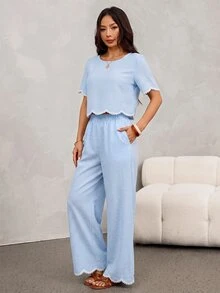 SHEIN PETITE 2件組女款夏季休閒黑白格紋對比色圓領短袖上衣與長褲套裝 - 淺藍色 - 查看 3