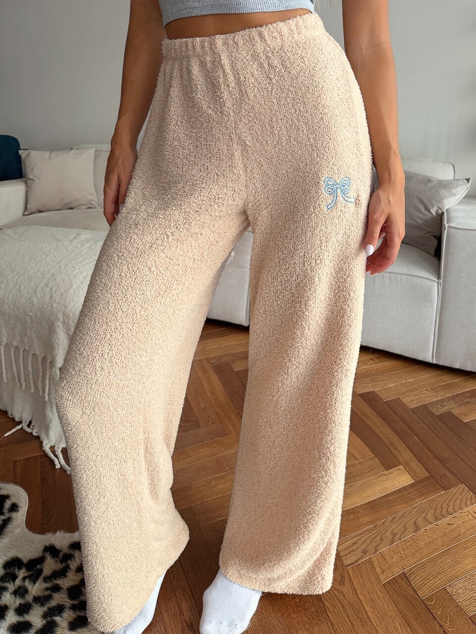 Women's Winter Plush Bow Embroidery Pattern Pajama Bottoms