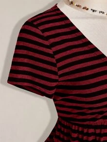 SHEIN ICON 女款大尺碼短袖休閒條紋 2 合 1 T恤 - 紅色和黑色 - 查看 13
