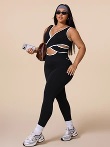 SHEIN Rhythm Era بدلة رياضية نسائية مقاس كبير بتصميم مفرغ وألوان متباينة بقصة ضيقة - الأسود - مشاهدة 6