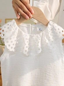 SHEIN Vintaside Kids 2件組少女甜美公主風草莓印花無袖背心與配套長褲套裝，粉色條紋＋3D草莓刺繡＋荷葉領，吸睛設計，適合派對、家庭活動、日常穿著、開學季 - 白色 - 查看 5