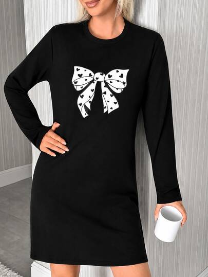 SHEIN Vestido de Dormir Casual PLUS para Mulher em Algodão, Preto Liso com Estampa de Laço & Coração, Gola Redonda e Manga Comprida