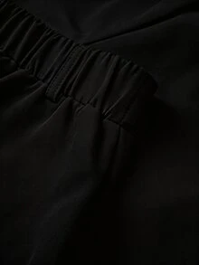 Franclia 女款黑白配色拼色短袖T恤與口袋短褲兩件套，度假夏季休閒海濱早午餐風 - 黑與白 - 查看 5