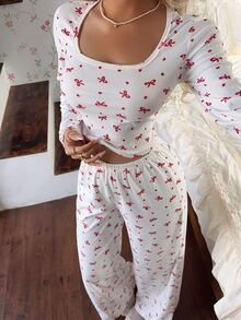 CottageSlumber Casual Comfortable All-Over Print Bow & Heart Long Sleeve Long Pants Women's Pajama Set - Red and White - View 2