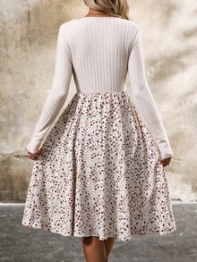 SHEIN Clasi 復古碎花長袖V領洋裝，適合秋冬穿著，舒適優雅 - 杏色 - 查看 2