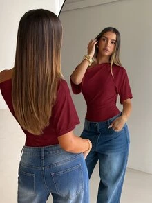 Aloruh 女款純色性感優雅不對稱單肩短袖連身衣，適合外出、浪漫約會、休閒穿著、派對等場合 - 酒紅色 - 查看 6