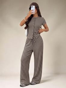 SHEIN PETITE 女款休閒黑白條紋前開襟短袖上衣與寬腿褲兩件套，春夏舒適旅行居家休閒服 - 灰色 - 查看 7